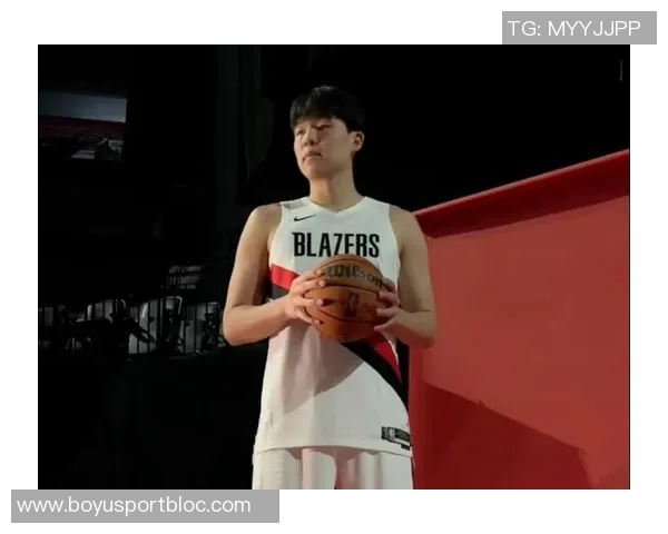 开拓者训练照曝光杨瀚森现身出战与否仍待确认