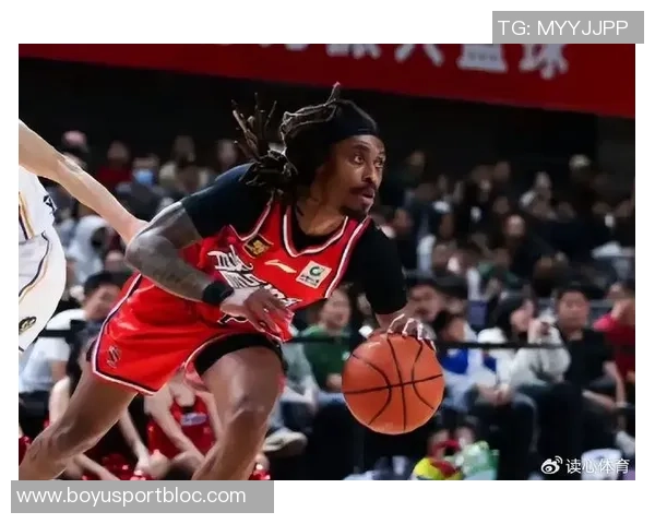 特奎维恩史密斯砍下41分10篮板媒体人称其为归化新星太吸引人