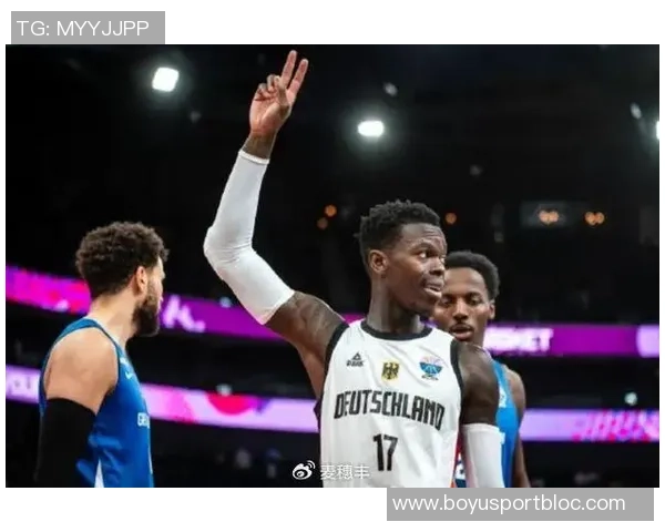 FIBA官推盘点历史经典逆转时刻米勒麦迪与立陶宛后卫的精彩表现